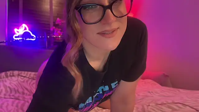 MistresssX Adlı Modelin Canlı XXX Sohbeti