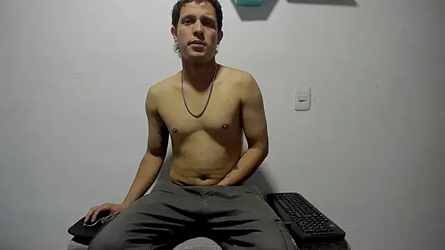 RyanHorseman: онлайн-секс-чат