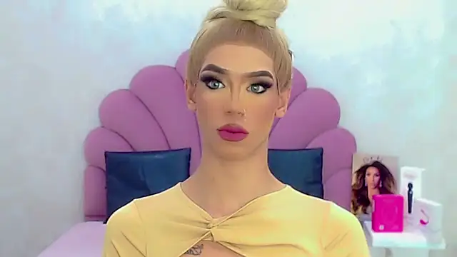 briana_sex32のライブXXXチャット