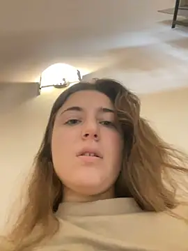 kate_nicepops999114 Pertunjukan Webcam