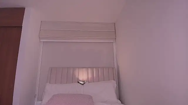 ArianaReynoldss Chat XXX in diretta