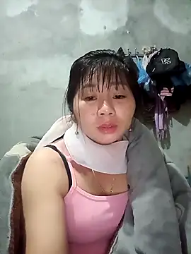 vangkt-cute's Live XXX Chat