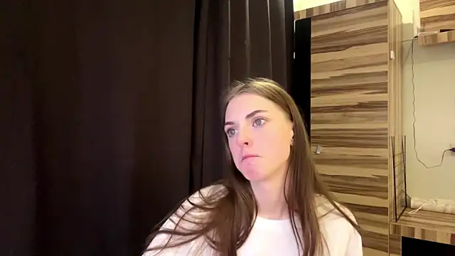 Онлайн чат XXX PollyDream