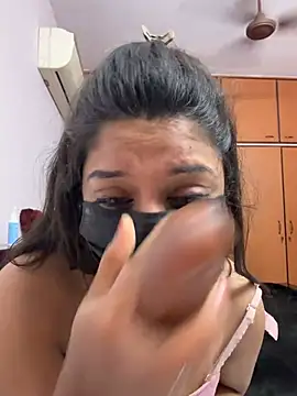 Sirishateluguammai webkamerás műsora