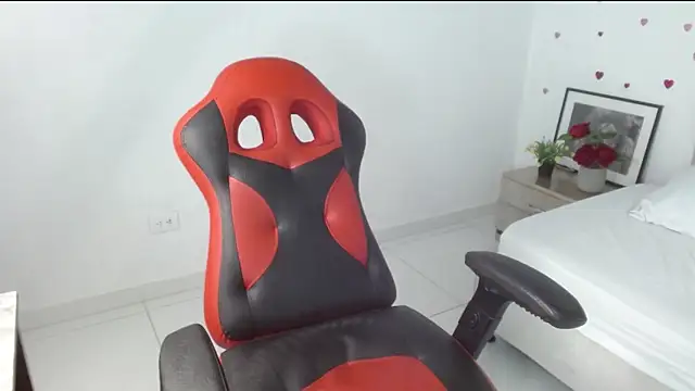 Caius_fox's Live XXX Chat