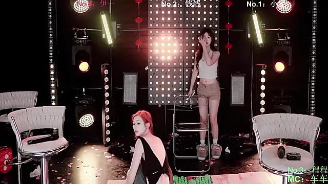 ZZ00033S Pertunjukan Webcam