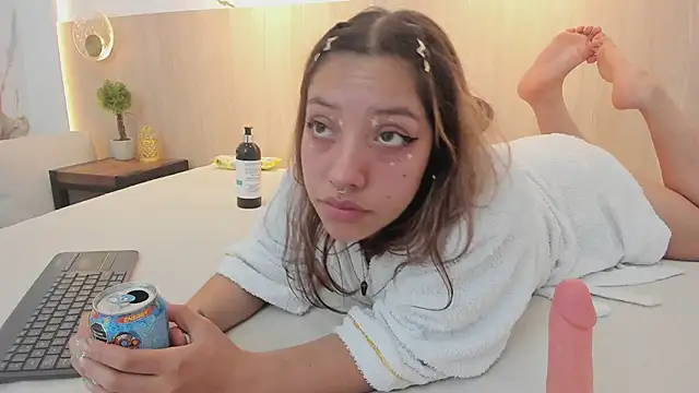 rebecca_ponce_: απευθείας συνομιλία ΧΧΧ