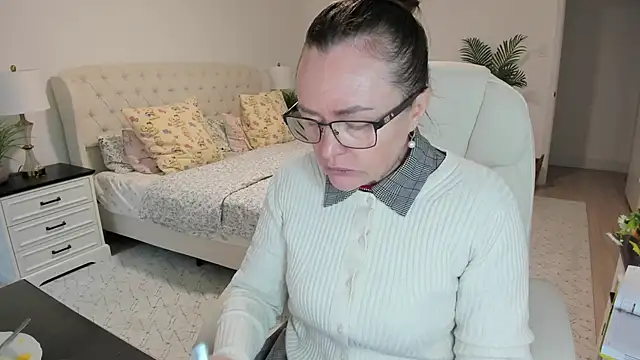 Vika73's Live XXX Chat