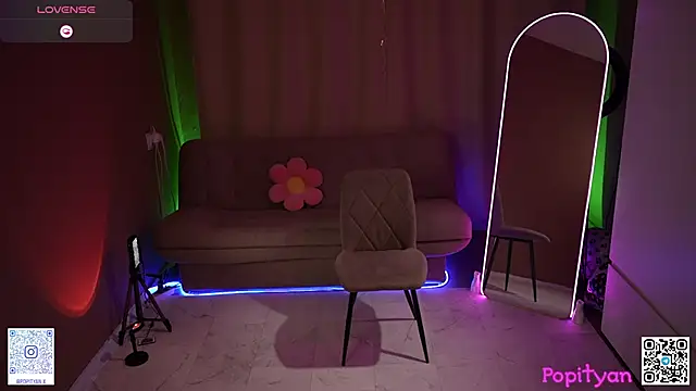 popityan1's Live XXX Chat