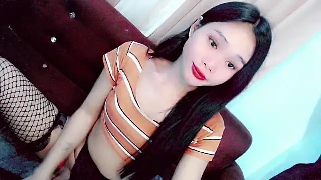 Amomentoflust99 Show in webcam