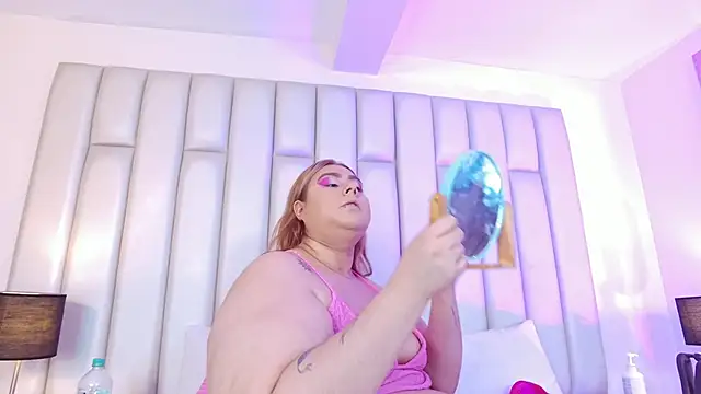 aandreaperez Chat XXX in diretta