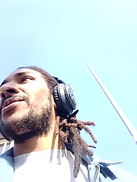 Mikaaa97 élő XXX-chatje