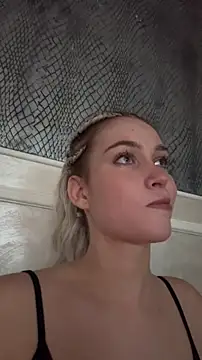 KikiWatson Live XXX Chat