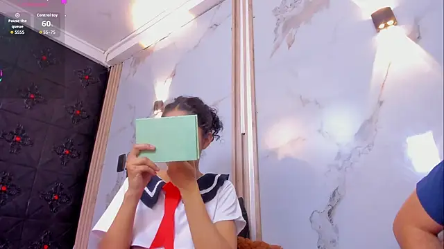 Aron_and_molly Webcamshow