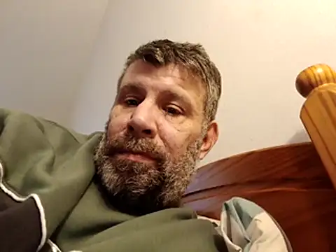 stud2512: διαδικτυακό σόου στην κάμερα