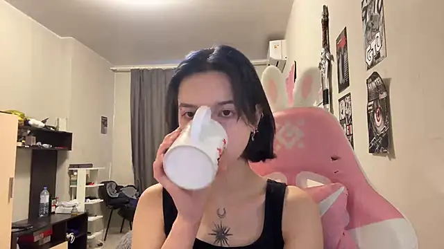 KateMiragee Webcam show