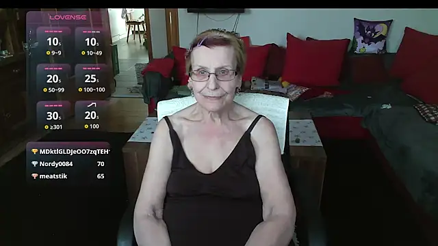 HeisseomaOriginal: онлайн-секс-чат