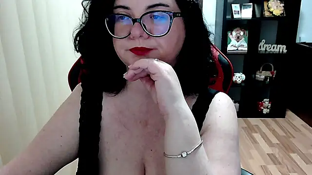 Онлайн чат XXX MissTroublle