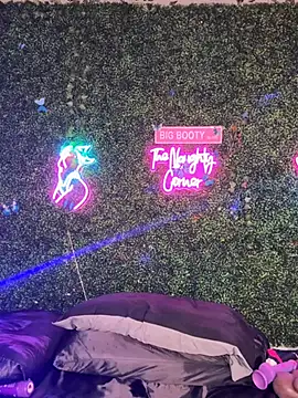 Chat XXX en directo de RenaThickAss