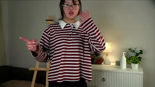 NelleMihalko Live XXX-Chat