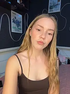 XXX chat uživo modela MilaMoone