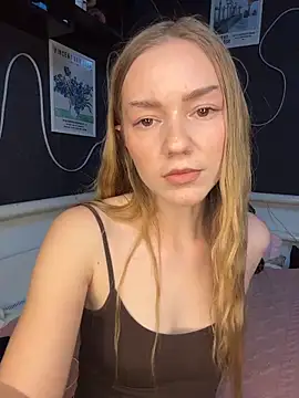 MilaMoone Live XXX-chat