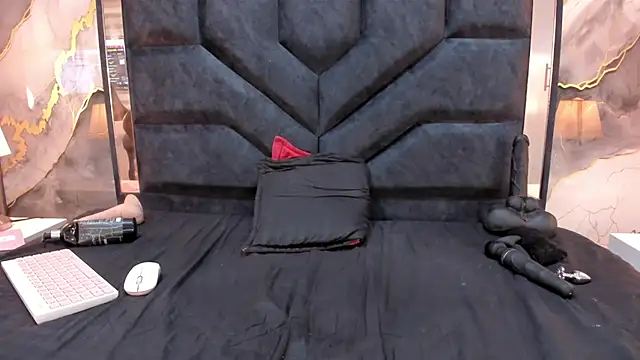 ElizabethRodriiguez Live XXX Chat