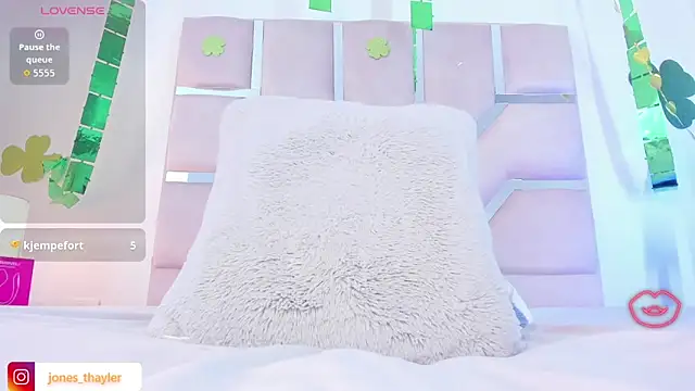 Chat XXX en directo de Thayler_jones