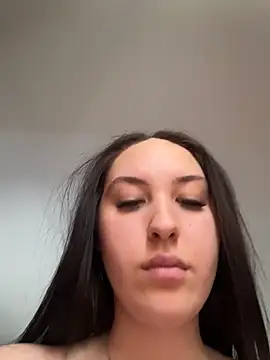 Lucy_doll22 网络视讯表演