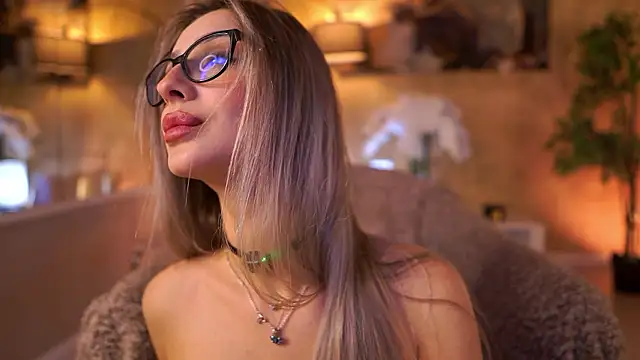 MaddieBryggs: απευθείας συνομιλία ΧΧΧ