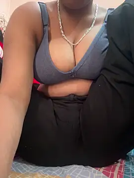 meenu_cutiesのウェブカメラショー