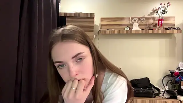 PollyDream's Live XXX Chat