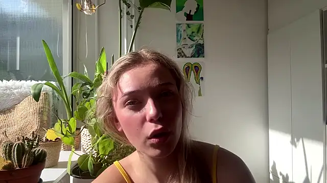 SourMidday – Naživo XXX chat