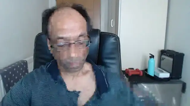 rauncher1n Live XXX chat