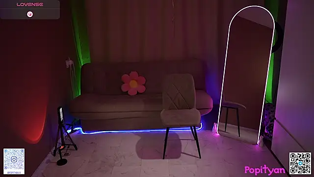 popityan1's Live XXX Chat