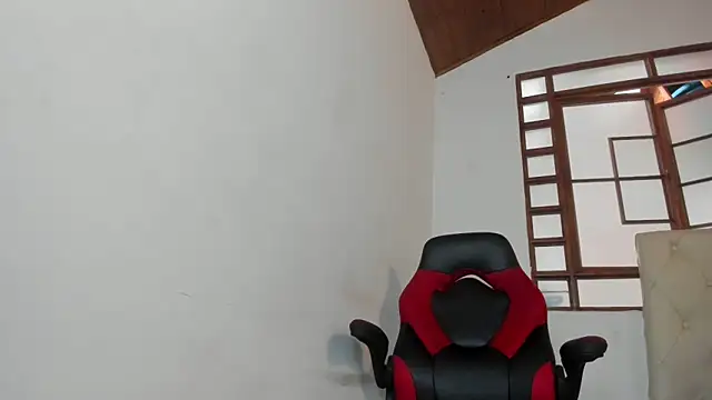 oliver_price1n Live XXX chat