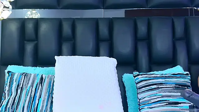 DahianaMoss Adlı Modelin Canlı XXX Sohbeti