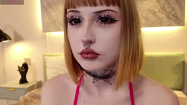 MilkMeSoftly Adlı Modelin Canlı XXX Sohbeti