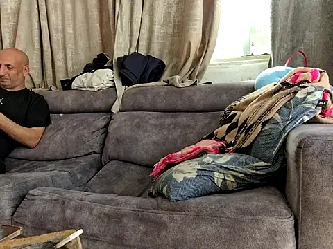 Alexis21821 Adlı Modelin Canlı XXX Sohbeti