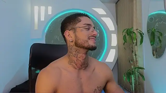 Alanrodgers 网络视讯表演