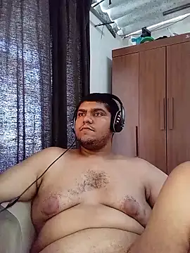 chubbygamer26n Live XXX chat