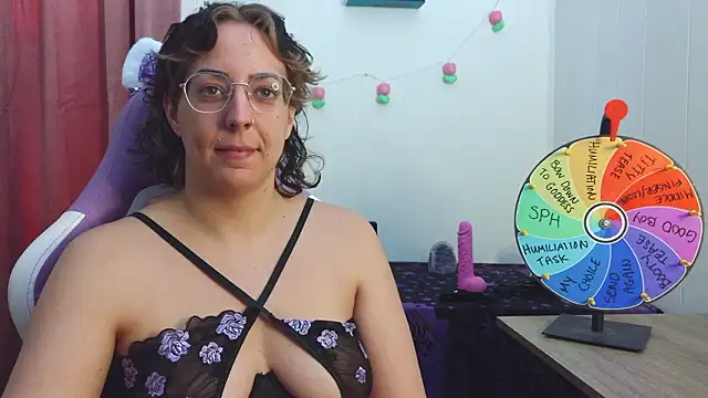 LovelyLana7 Chat XXX in diretta