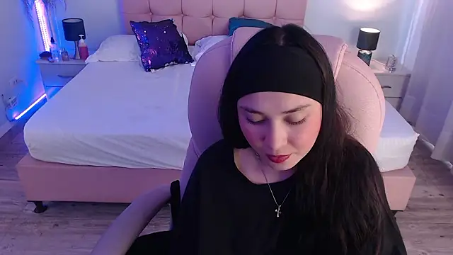 EILIIN07 Adlı Modelin Canlı XXX Sohbeti