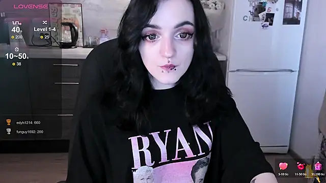 linaa__tyaan Adlı Modelin Canlı XXX Sohbeti