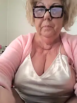 Merilulla 现场XXX聊天