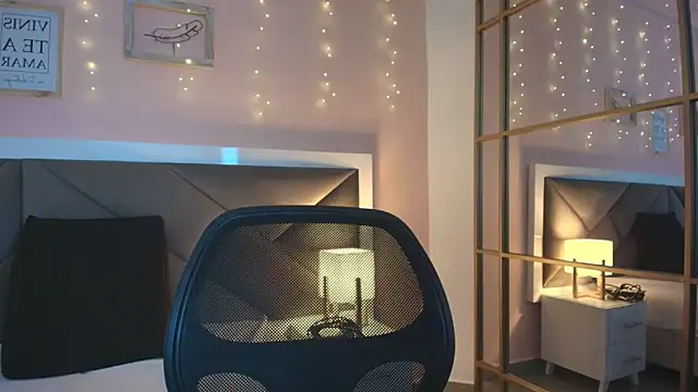 XXX chat uživo modela lilly_rohan