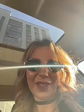 LisaMurrのライブXXXチャット