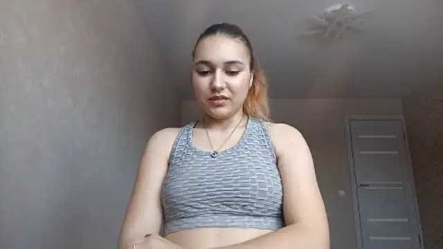 Reddfoxy's Live XXX Chat