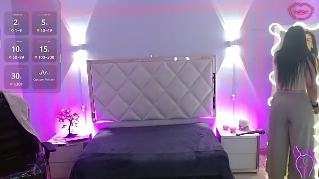 Rosalind_tay's Live XXX Chat