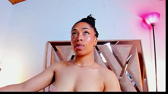 Katy_ortiiz élő XXX-chatje